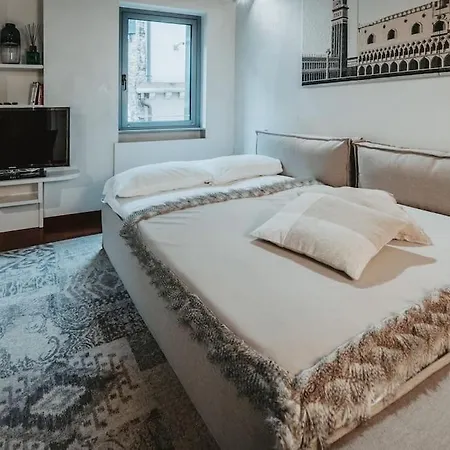 2 Min Da Piazza San Marco L-home ונציה