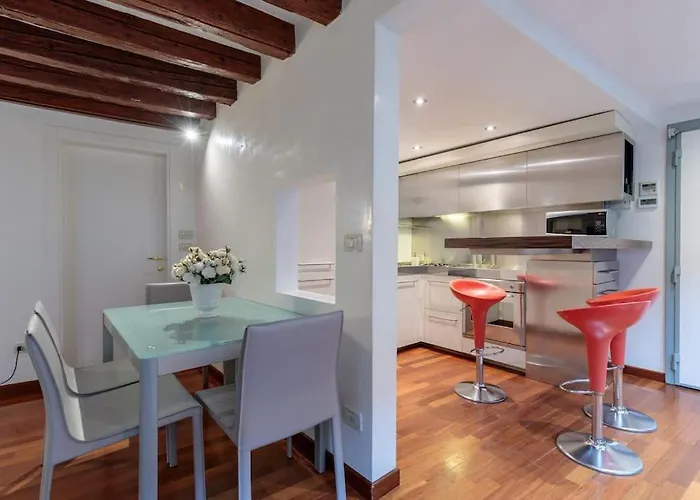 2 Min Da Piazza San Marco L-home Apartman