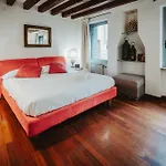 2 Min Da Piazza San Marco L-home * Venedig