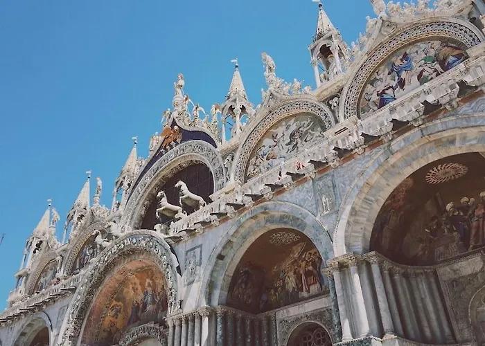 2 Min Da Piazza San Marco L-home *